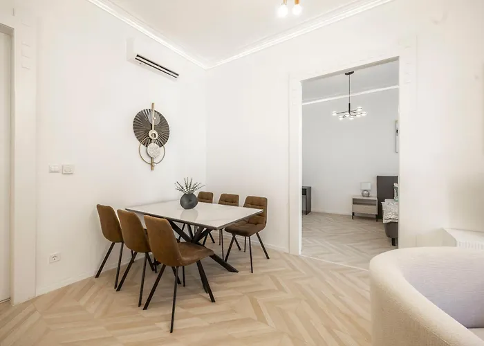 Classy & Cozy Dream Home In The Center Of Budapest
