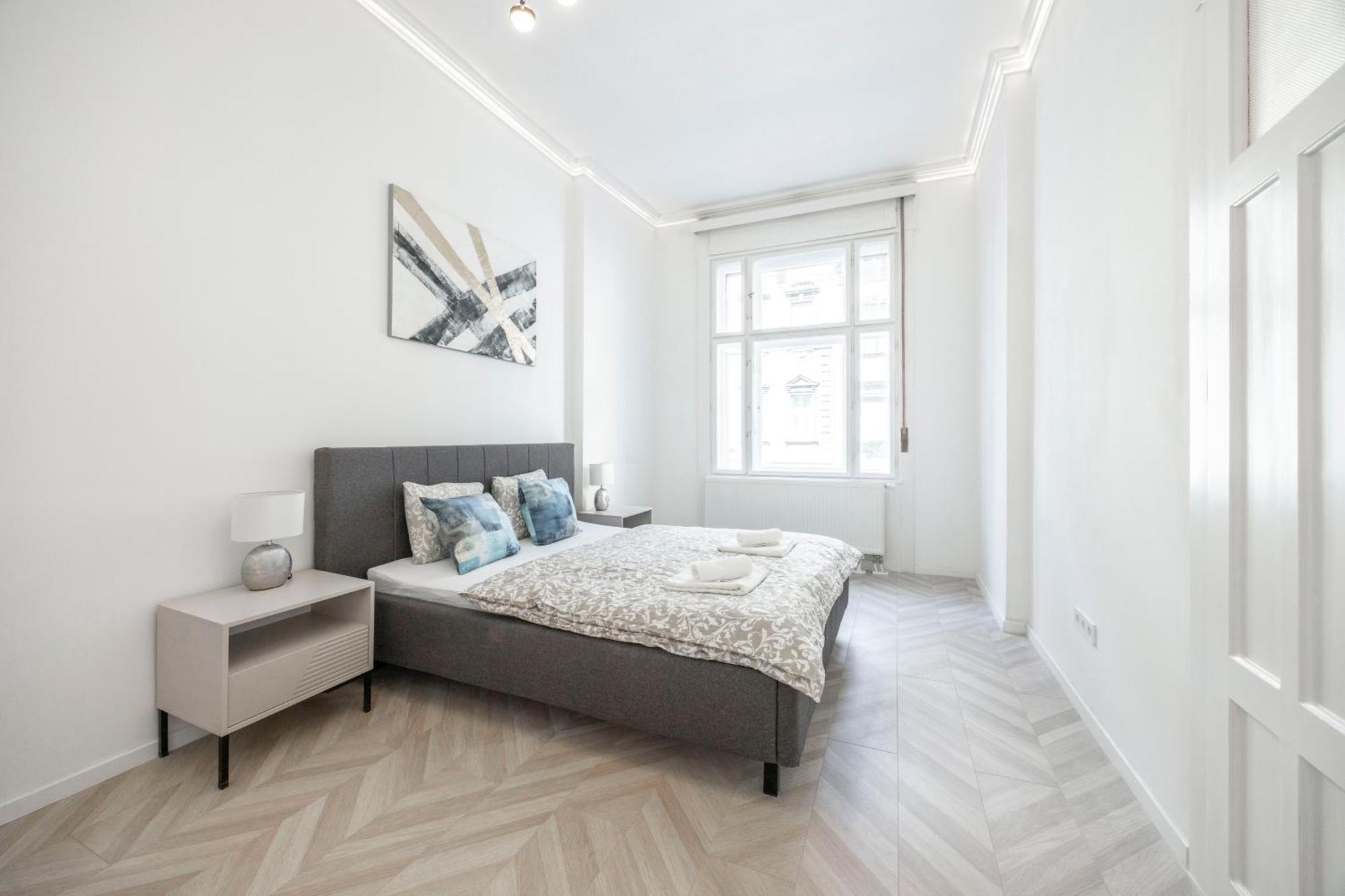 Апартаменти Classy & Cozy Dream In The Center Of *